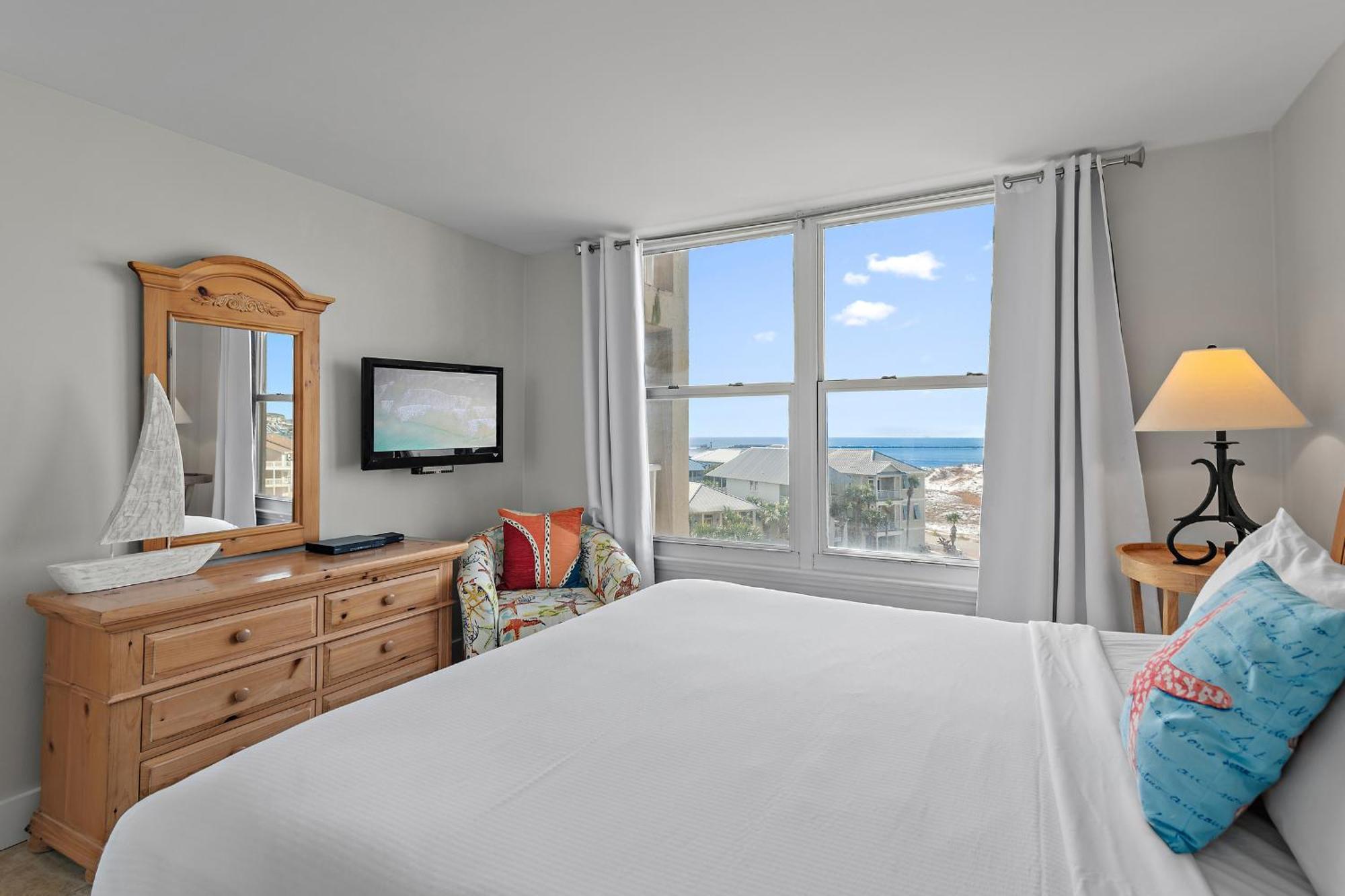 Magnolia House 502 At Pointe *