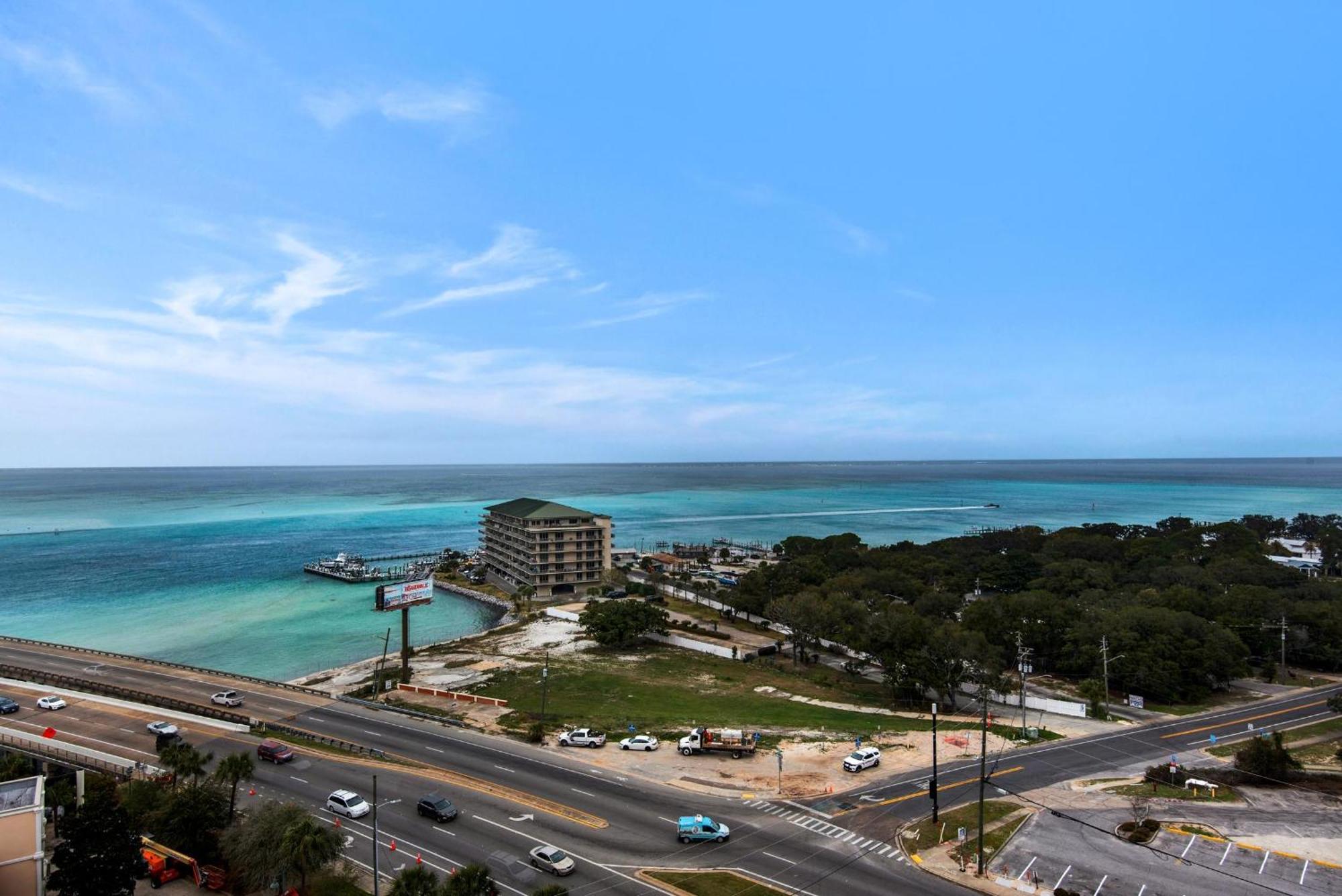 Holiday home Emerald Grande W928 Destin