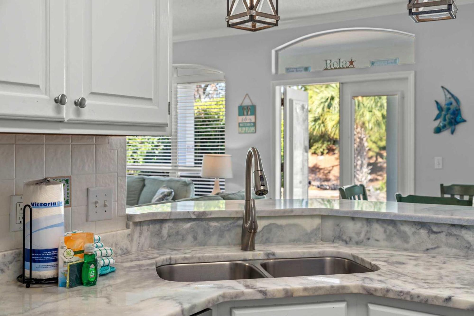 Sweet 'n Salty Private Gated Heated Pool Holiday home