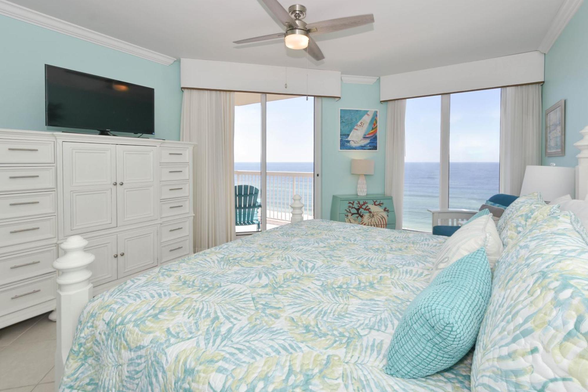 Silver Towers E1001 Apartment