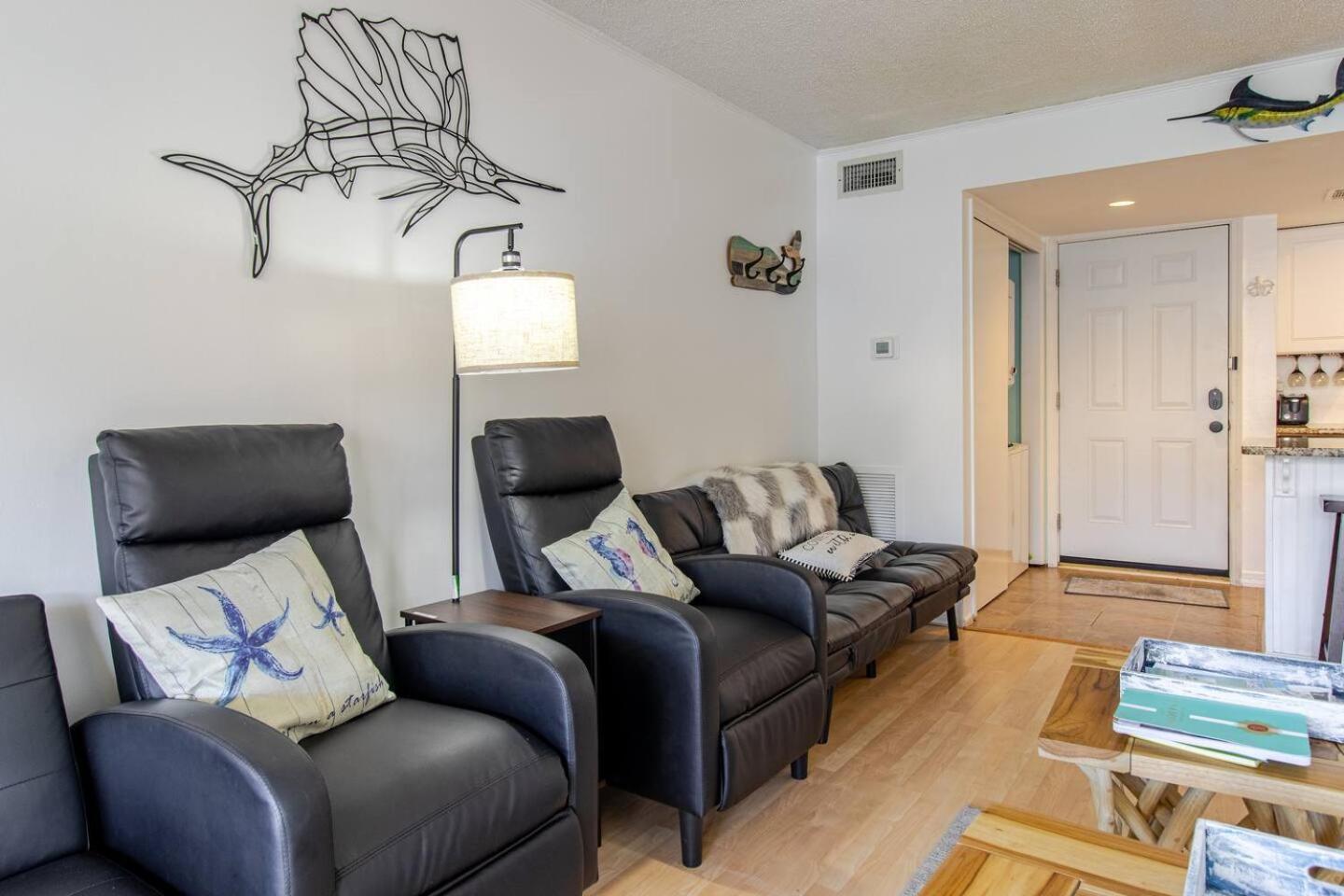 Holiday home Boathouse Condo, Downtown Harbor, Private Access, Waterfront, On Golf Course, Water Taxi Pickup Destin