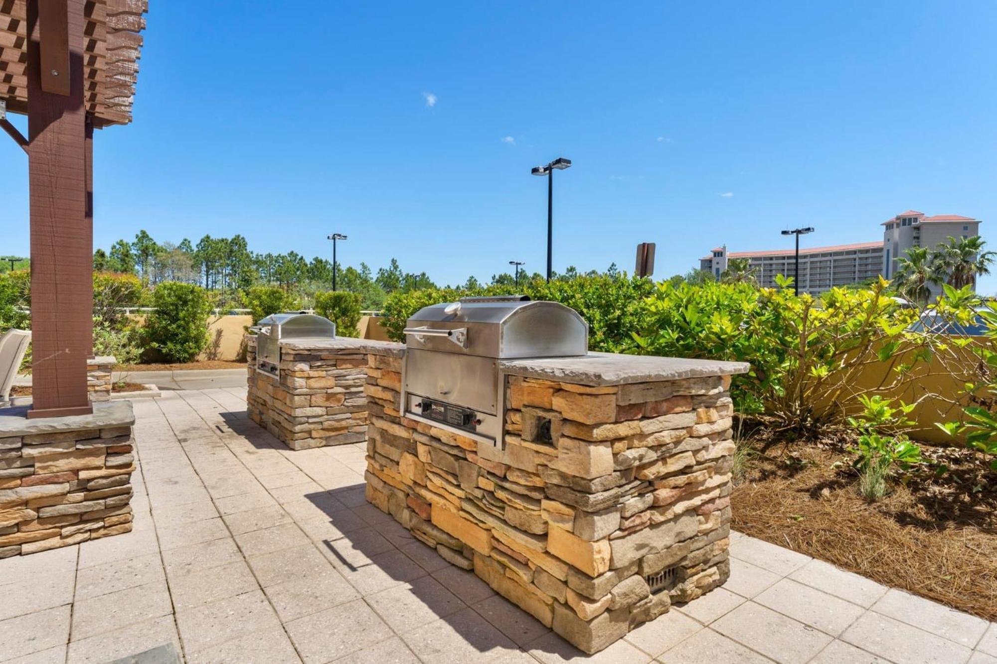 Miramar W Pool Tennis Walk To Luau Eastern Sky Holiday home Destin