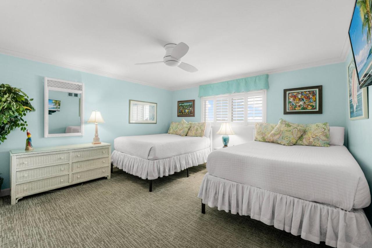 Holiday home New 30 Foot Oceanfront Balcony Oceanfront Pool Destin