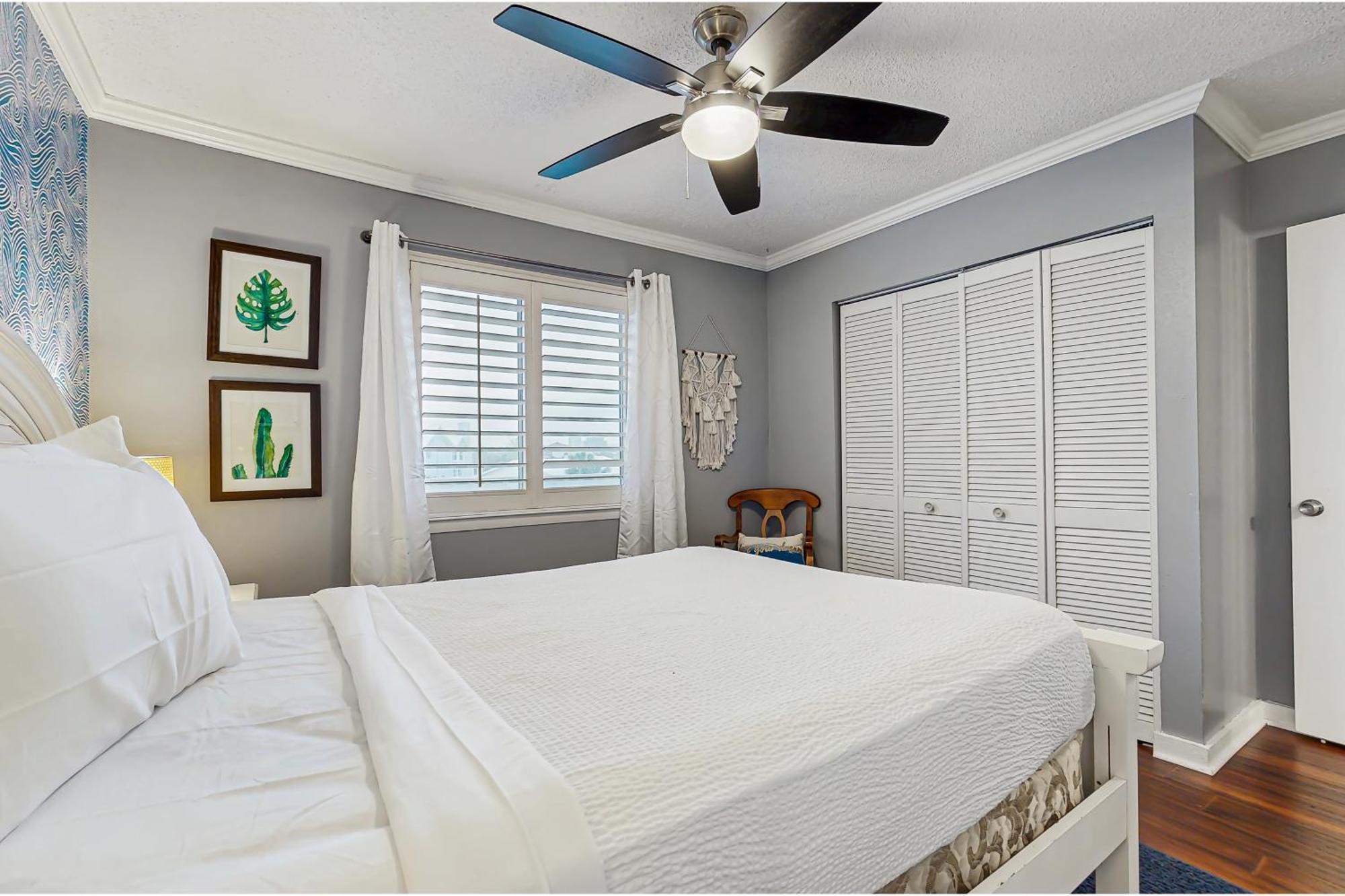 Apartment Island 304