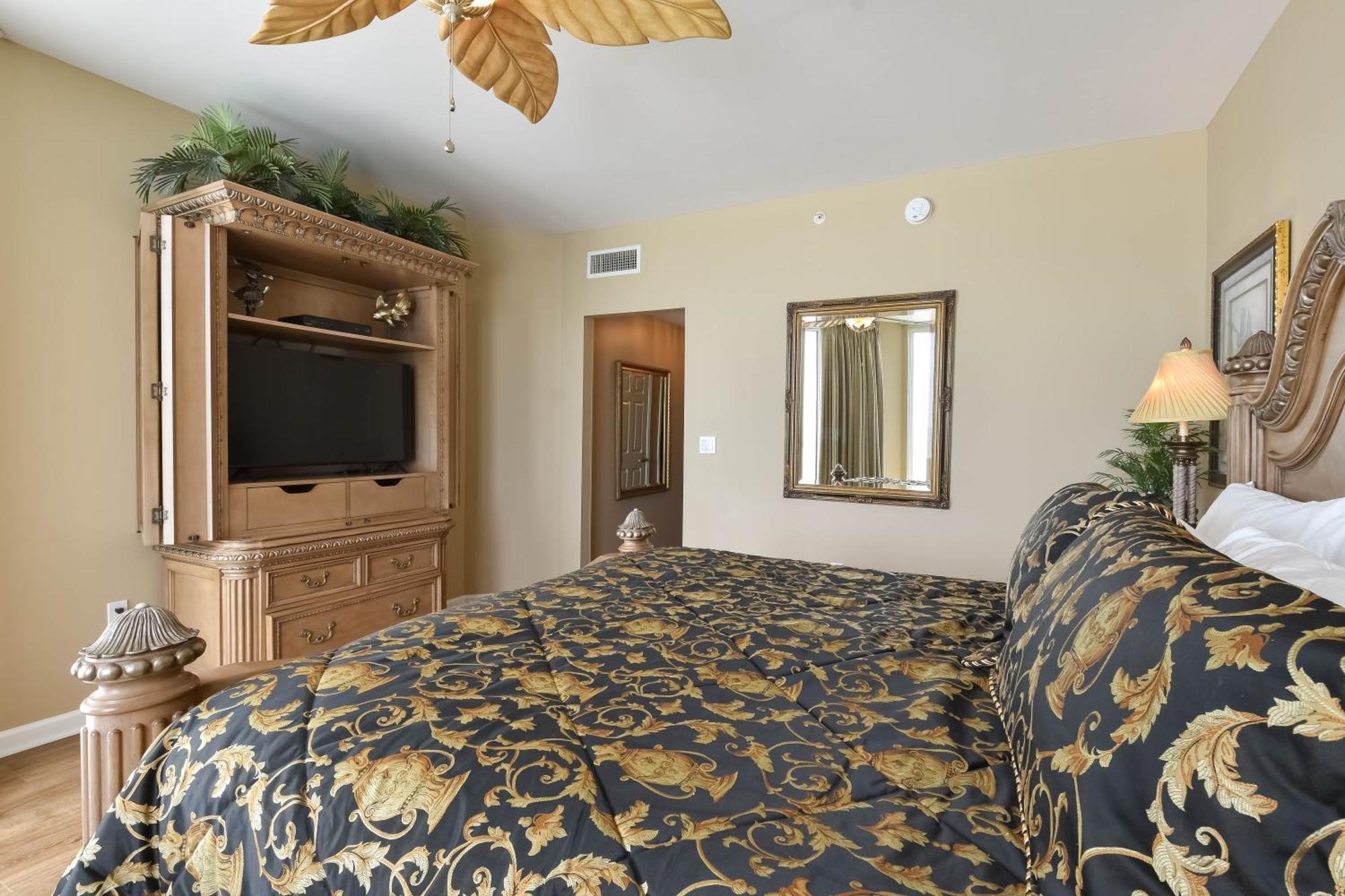 Silver Towers W806 * Destin