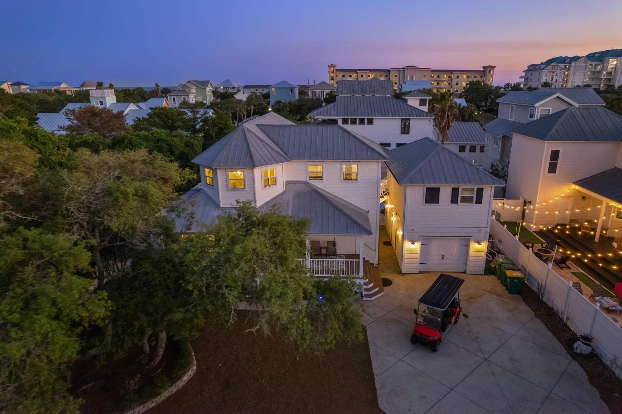 Lighthouse Legends Free Golf Cart Pool Heat Deals * Destin