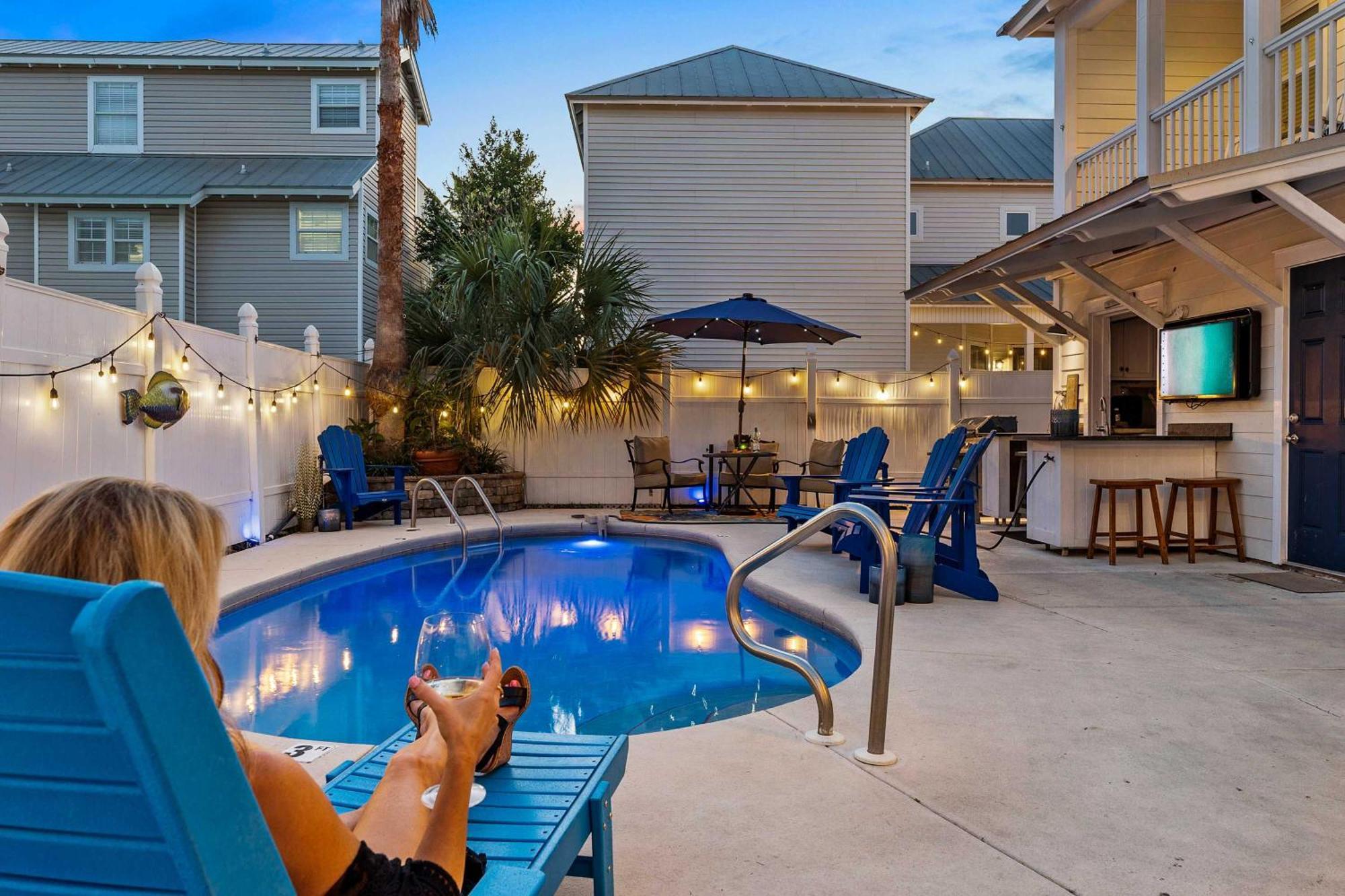 Lighthouse Legends Free Golf Cart Pool Heat Deals Holiday home Destin