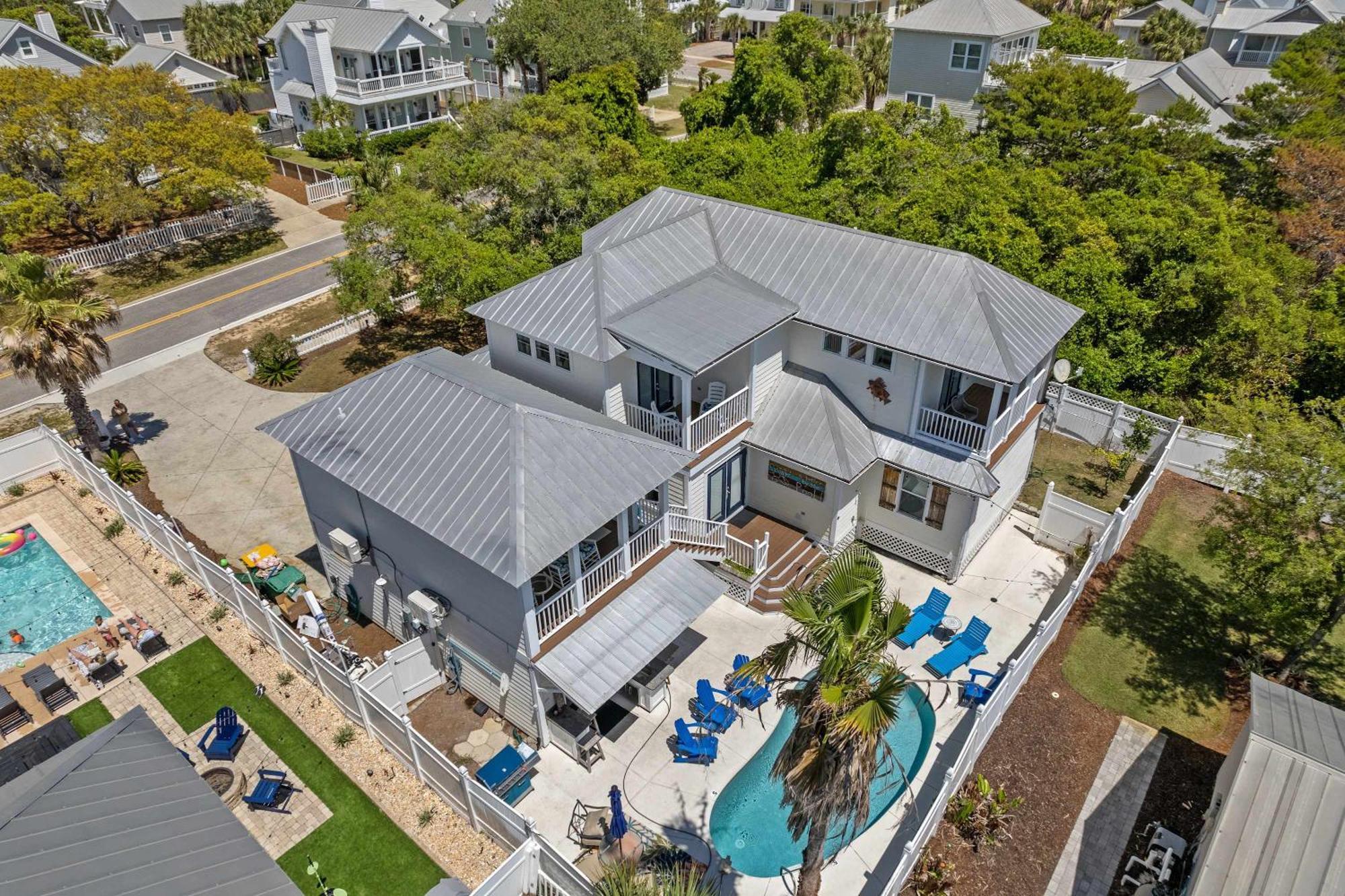Lighthouse Legends Free Golf Cart Pool Heat Deals Holiday home Destin