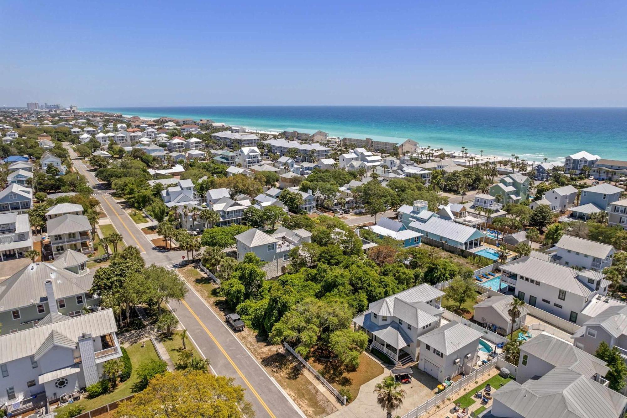 Holiday home Lighthouse Legends Free Golf Cart Pool Heat Deals Destin