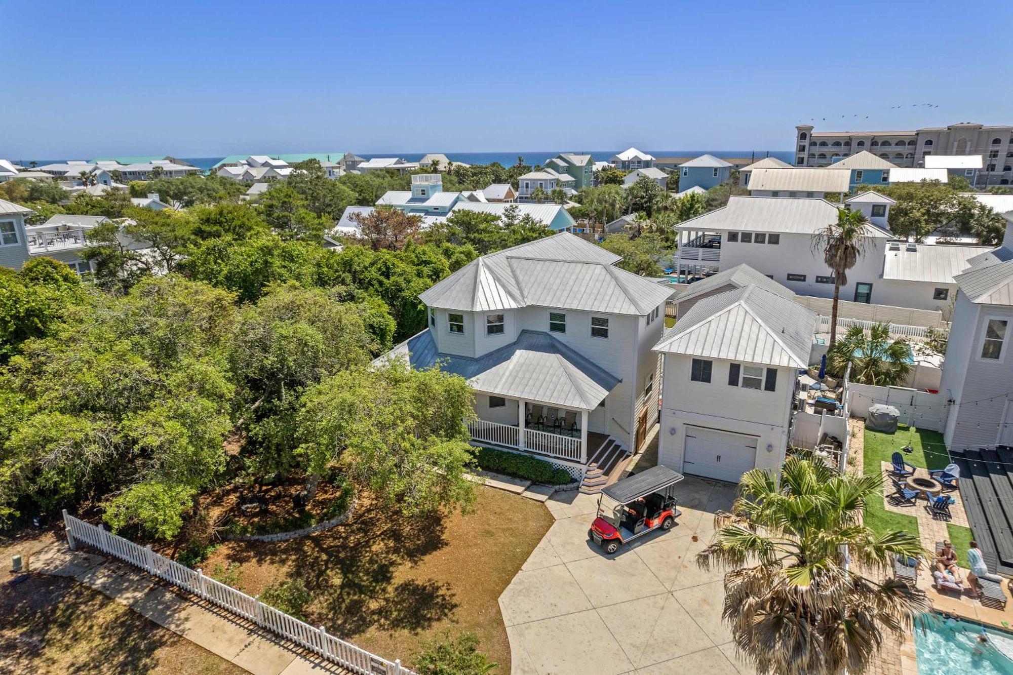Lighthouse Legends Free Golf Cart Pool Heat Deals Destin