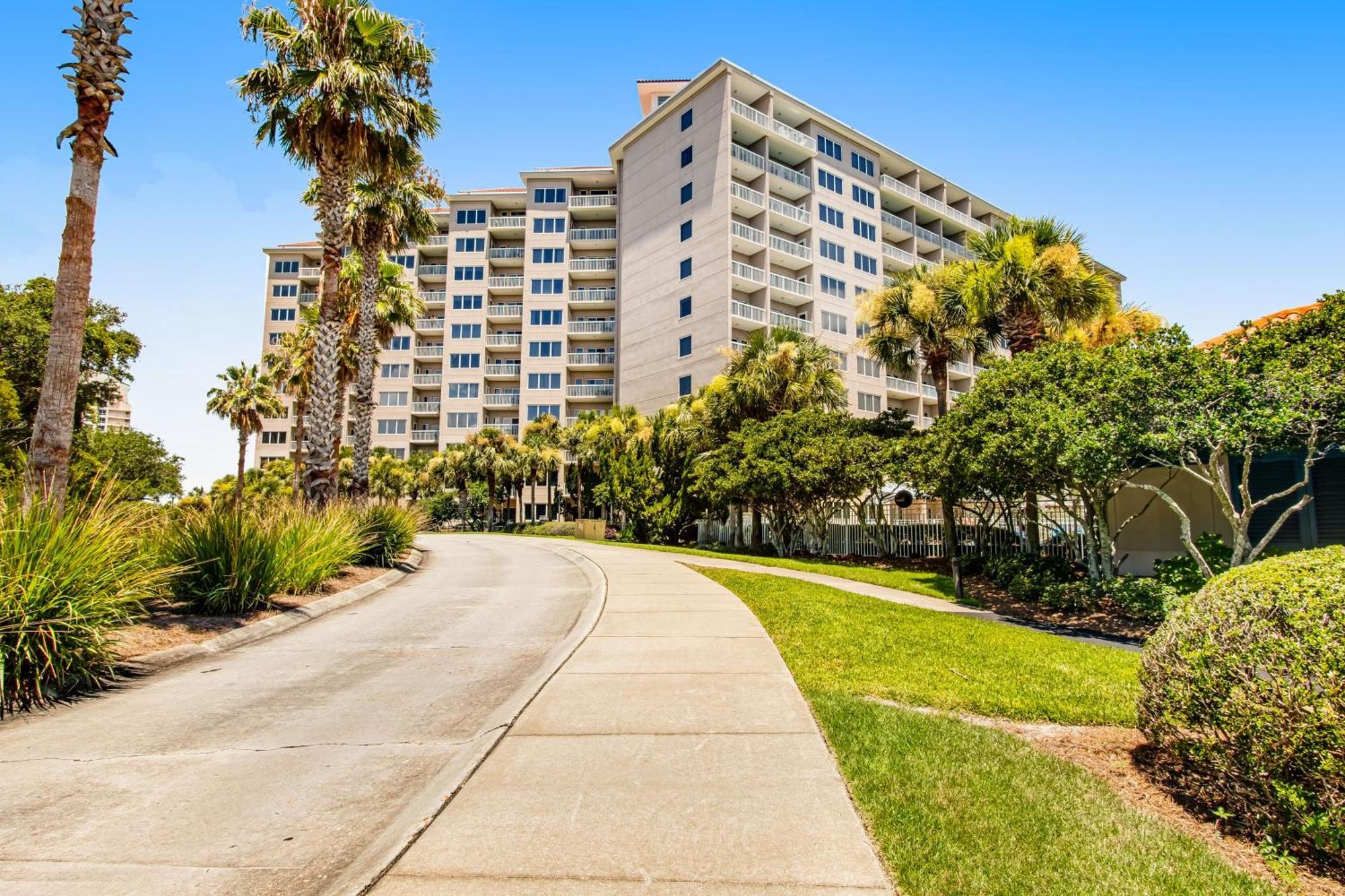 Tops'l Summit 1006 - 2 Bedroom Destin