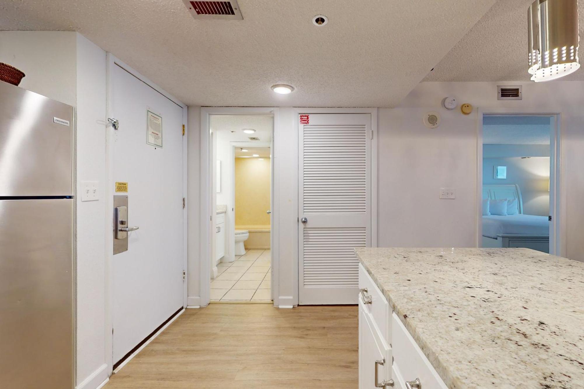 Sundestin #815 Apartment