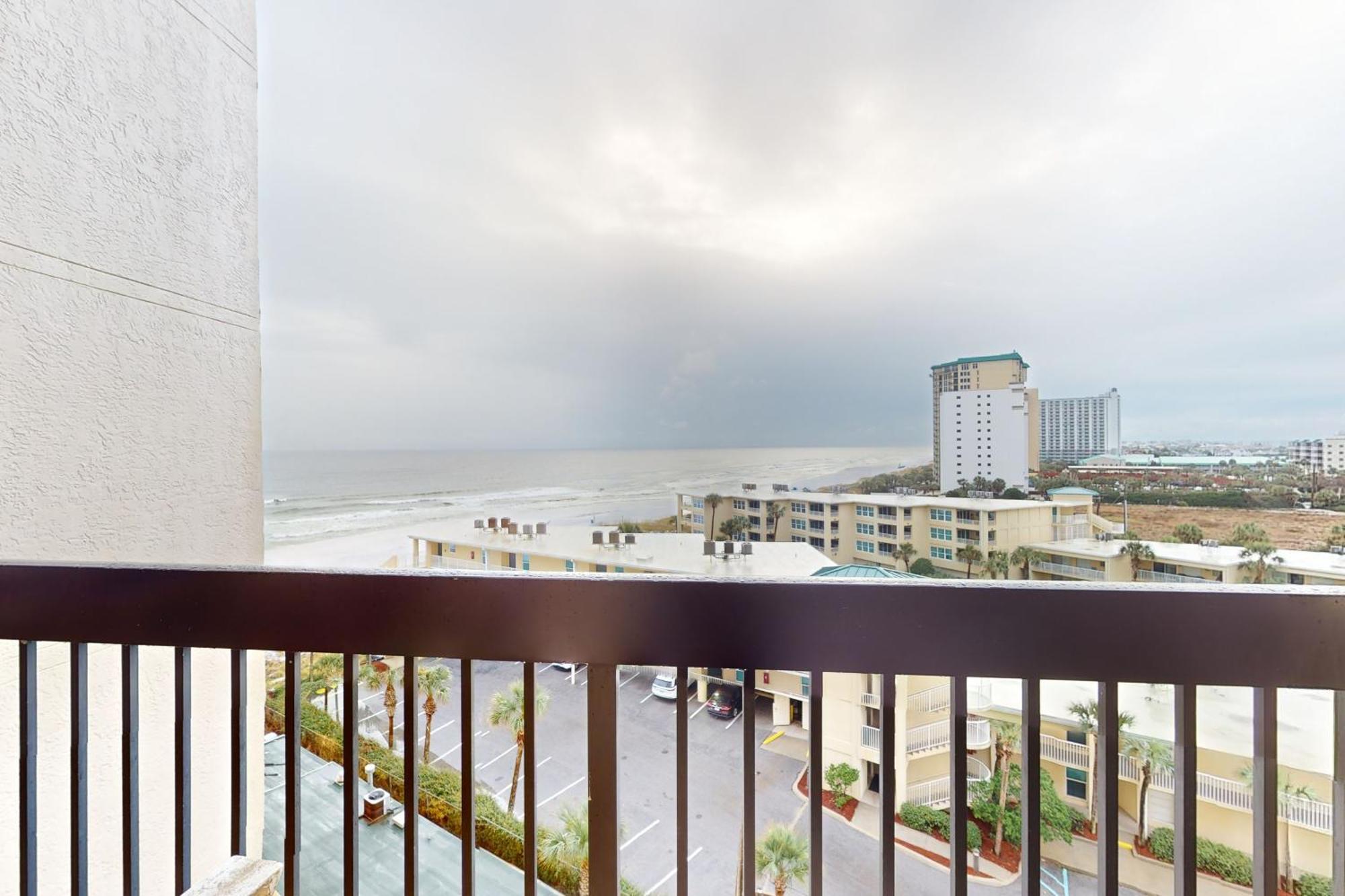 Sundestin #815 Apartment