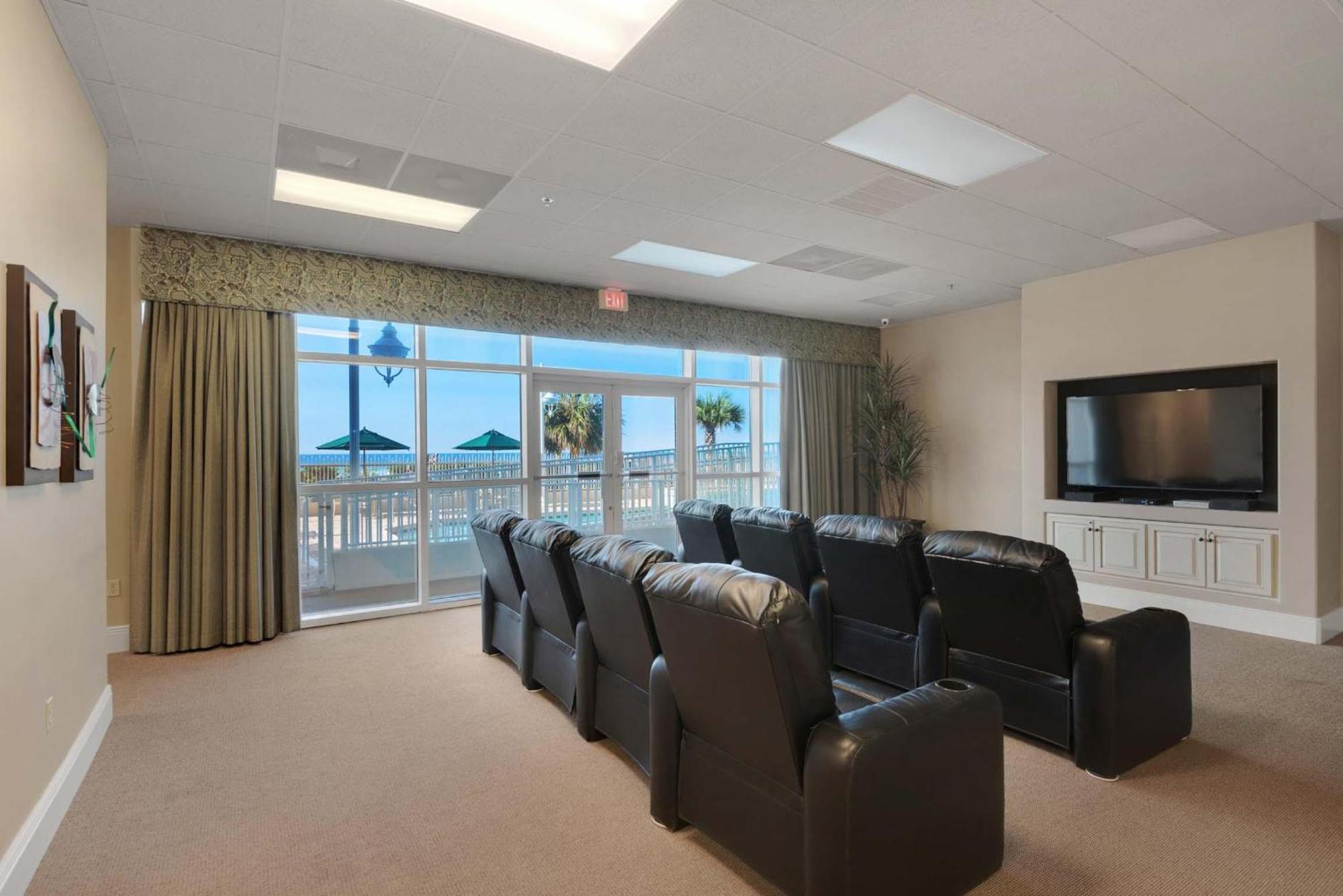 Majestic Sun 1012a Apartment *