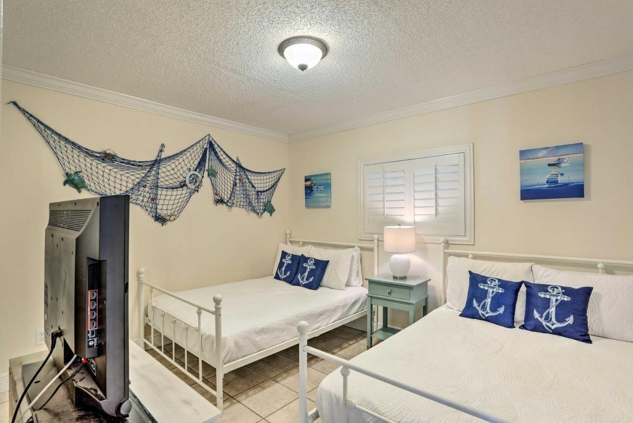 Apartment Miramar Retreat - Beachfront And Poolside *