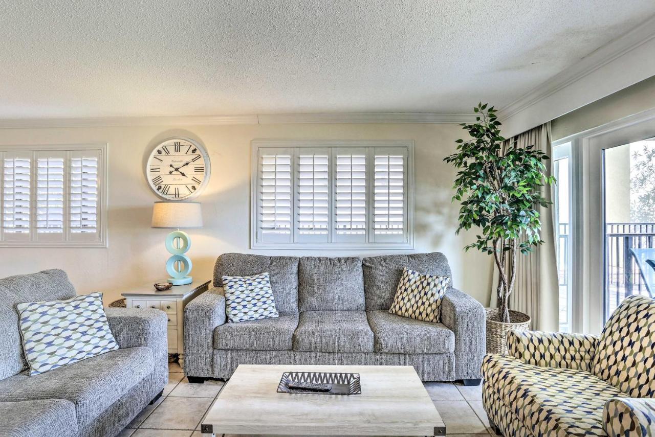 Miramar Retreat - Beachfront And Poolside